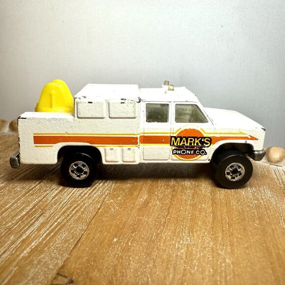 Hot Wheels Service Vehicles Lot - US Mail Truck, Phone Truck, Flatbed Vintage - Picture 3 of 15
